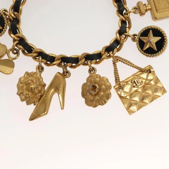 CHANEL Bracelet Metal Gold CC Auth 135948V - Picture 3 of 13